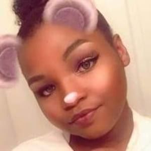 Meet your Posher, Shania